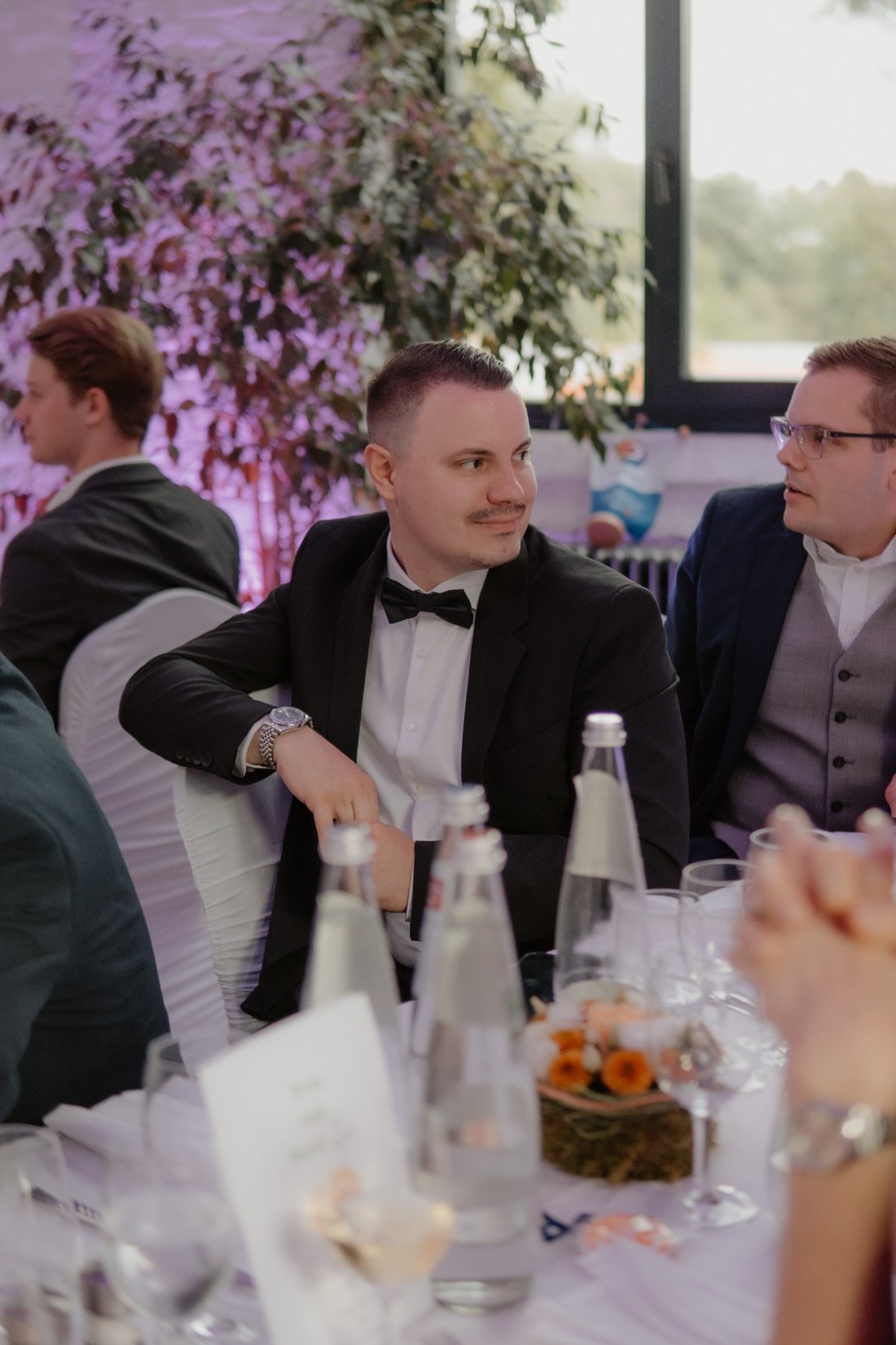 Dominic bei einer festlichen Veranstaltung